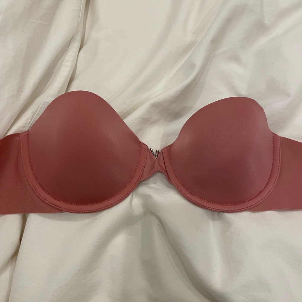 34 b Victoria secret strapless bra